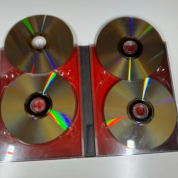 Being Human : Complete First Season / DVD / 4 disc - Picture 9 of 9